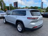 Used 2023 Jeep Grand Cherokee L Laredo image 3