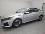 Used 2023 Nissan Altima 2.5 SV image 2