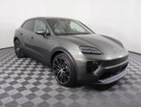 Used 2025 Porsche Macan 4S Electric image 3