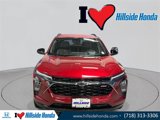 Used 2025 Chevrolet Trax RS image 2