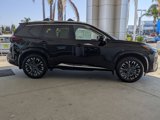 Used 2025 Nissan Rogue Platinum image 4