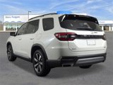 New 2025 Honda Pilot Touring image 4