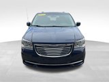 Used 2015 Chrysler Town & Country Touring image 2