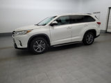 Used 2018 Toyota Highlander XLE image 2