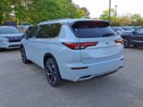 New 2025 Mitsubishi Outlander SEL image 3