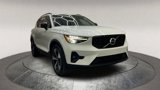 Used 2023 Volvo XC40 B4 Ultimate image 2