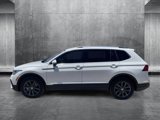 Used 2023 Volkswagen Tiguan SE image 2