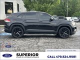 Used 2024 Volkswagen Atlas Cross Sport SE image 2