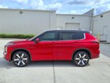 New 2025 Mitsubishi Outlander SEL image 2