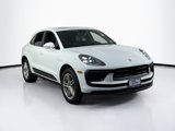 Used 2023 Porsche Macan image 3