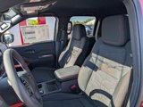 New 2025 Nissan Frontier PRO-4X w/ Pro Convenience Package image 6