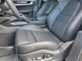 Certified 2025 Porsche Cayenne image 5