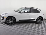 Used 2025 Porsche Macan image 2
