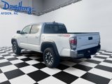 Used 2022 Toyota Tacoma TRD Sport image 3