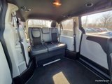 Used 2018 Dodge Grand Caravan SXT image 2