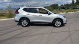 Used 2017 Nissan Rogue SV w/ SV Family Package image 5