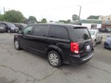 Used 2018 Dodge Grand Caravan SE w/ UConnect Hands-Free Group image 5