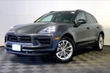 Certified 2023 Porsche Macan image 2