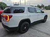 Used 2023 GMC Acadia SLT image 5
