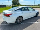 Used 2023 Nissan Altima 2.5 SV image 2