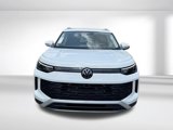 New 2025 Volkswagen Tiguan SE image 2
