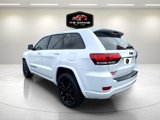 Used 2018 Jeep Grand Cherokee Altitude image 2