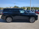 New 2025 INFINITI QX80 Luxe image 3