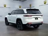 Used 2023 Jeep Grand Cherokee Altitude image 3
