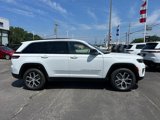 New 2025 Jeep Grand Cherokee Limited w/ Luxury Tech Group II image 2