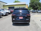 Used 2021 Toyota Sienna Platinum image 4