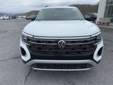 New 2025 Volkswagen Atlas Peak Edition SE image 2