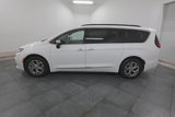 Used 2023 Chrysler Pacifica Limited image 5