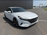 Used 2022 Hyundai Elantra SEL w/ Convenience + Premium Package image 3