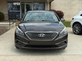 Used 2017 Hyundai Sonata SE image 2