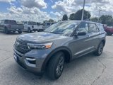 Certified 2022 Ford Explorer XLT w/ Equipment Group 202A image 3