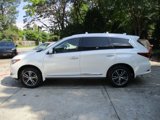 Used 2019 INFINITI QX60 Luxe w/ Essential Package image 2