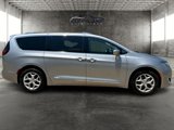Used 2018 Chrysler Pacifica Touring-L Plus w/ Tire & Wheel Group image 2