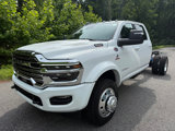 New 2025 RAM 4500 4x4 Crew Cab DRW image 3