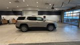 Used 2022 GMC Acadia SLE w/ Driver Convenience Package image 5