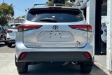 Used 2022 Toyota Highlander XLE image 5