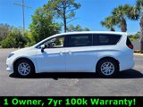 Certified 2022 Chrysler Voyager LX image 4