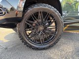 Used 2025 GMC Yukon AT4 w/ AT4 Premium Package image 2