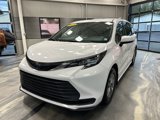 Used 2022 Toyota Sienna LE image 4