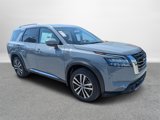 New 2025 Nissan Pathfinder Platinum image 2