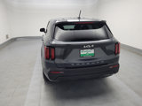 Used 2022 Kia Sorento LX image 6