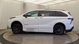 Used 2025 Toyota Sienna XSE image 5