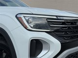 New 2025 Volkswagen Atlas Peak Edition SE image 3
