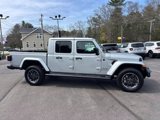 Used 2023 Jeep Gladiator Overland image 2