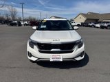 Used 2023 Kia Seltos SX w/ SX Sunroof Package image 2
