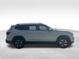 New 2026 Volkswagen Atlas SE image 3